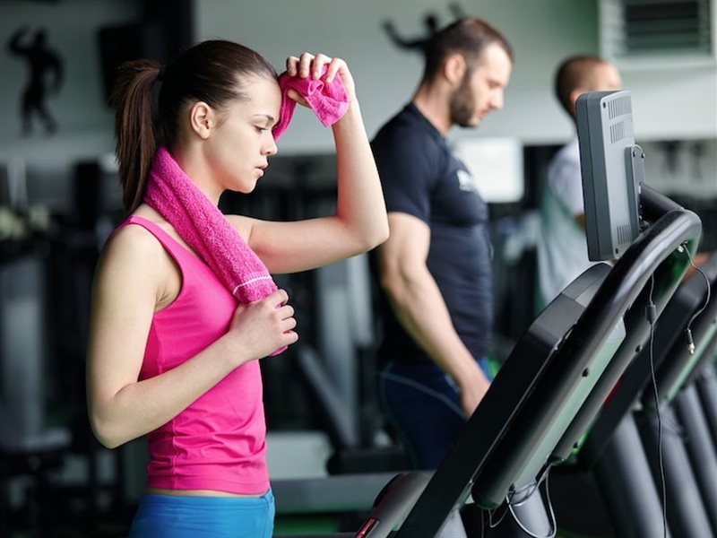 تمرين فعّال لحرق الدهون وتحسين اللياقة.. لا يحتاج لأكثر من 60 ثانية 