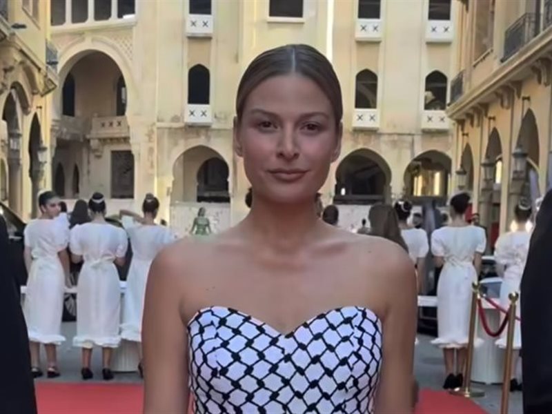 الصور الأولى لتوافد النجوم على مهرجان بياف 