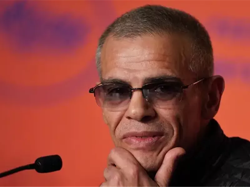 قبل ايام من عرضه في لوكارنو .. عبد اللطيف كشيش يعرض مقطعا من 