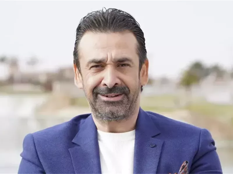 كريم عبد العزيز: 