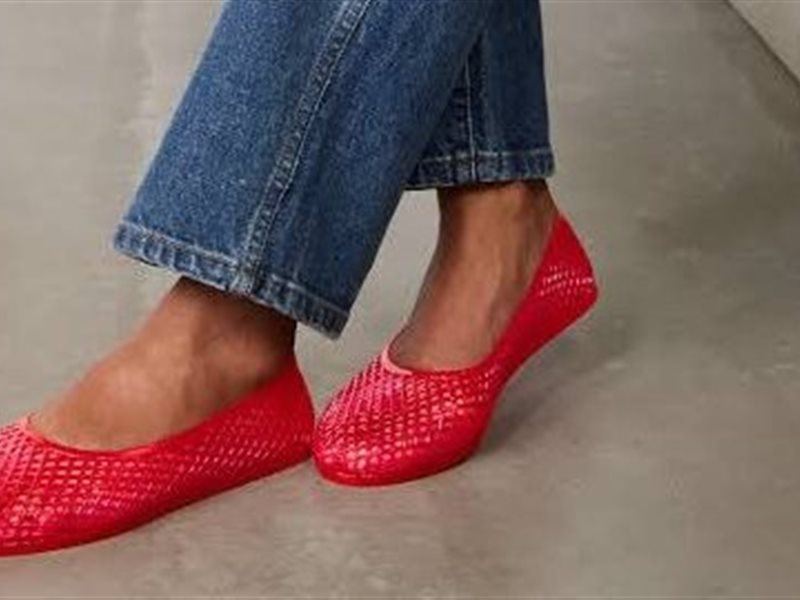 إليكي أكثر الأحذية رواجا التي تتصدّر صيحات الموضة في 2025 