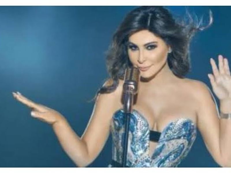 إليسا تعيد تقديم أغنيات وردة في الساحل بتوزيع جديد 