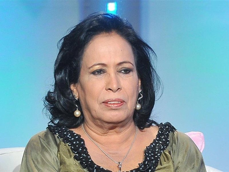 خالد المظفر يكشف عن تعرض سيدة الشاشة الخليجية حياة الفهد لوعكة صحية