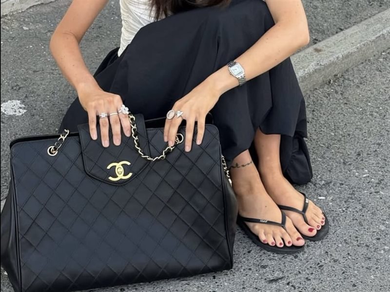  Flip-flops … صيحة صيف 2025 التي تجمع بين البساطة والأناقة