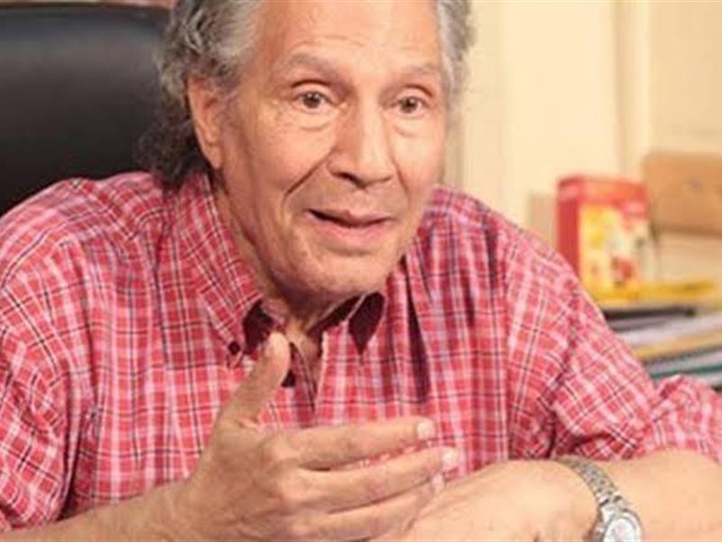 في ذكرى رحيله.. سناء شافع معلم الفن الذي ترك بصمة لا تُمحى