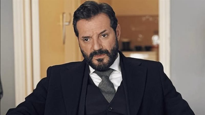 عادل كرم