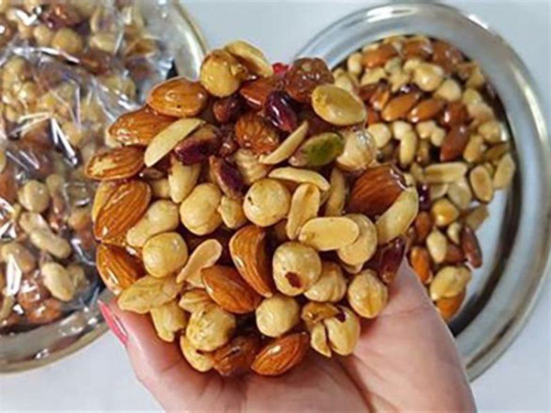 الدكتور كريم جمال يقدم لمرضى السكري ضوابط لتناول حلويات المولد