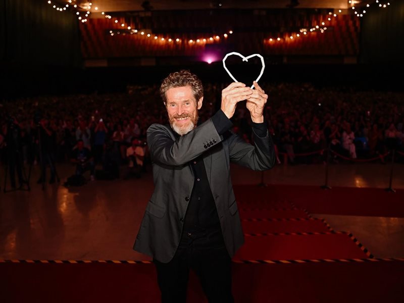 صور تكريم ويليم دافو في سراييفو السينمائي.. وورشة سينمائية تجمعه مع طلبة السينما