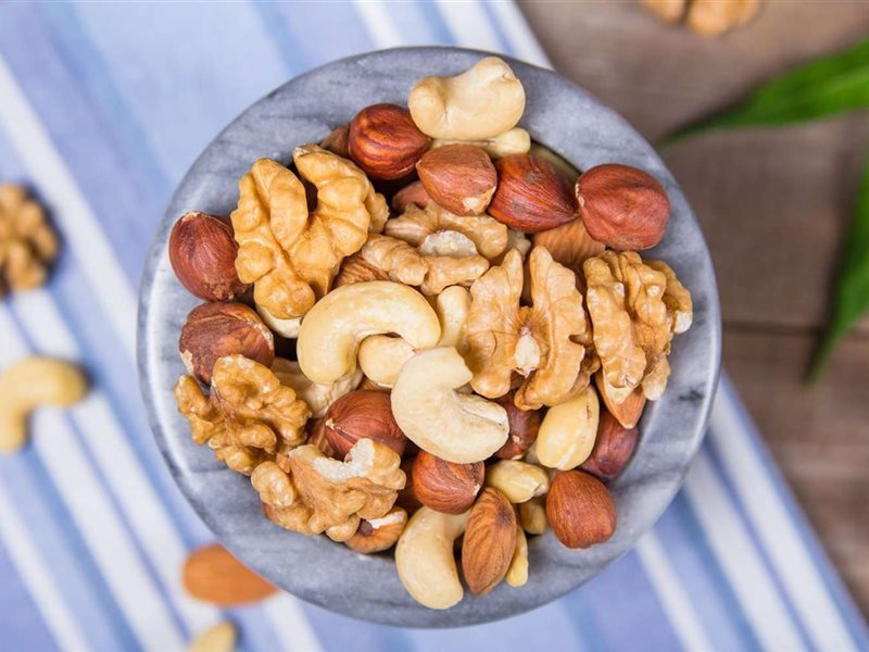 أفضل وقت لتناول المكسرات لإنقاص الوزن وزيادة الطاقة وصحة القلب 