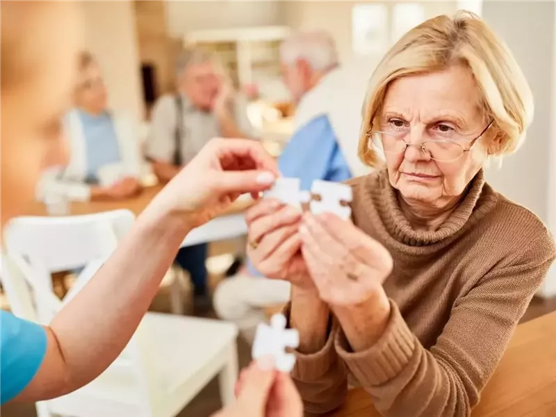  اختبار بسيط يكشف عن علامة تحذيرية مبكرة للخرف يسهل تجاهلها 