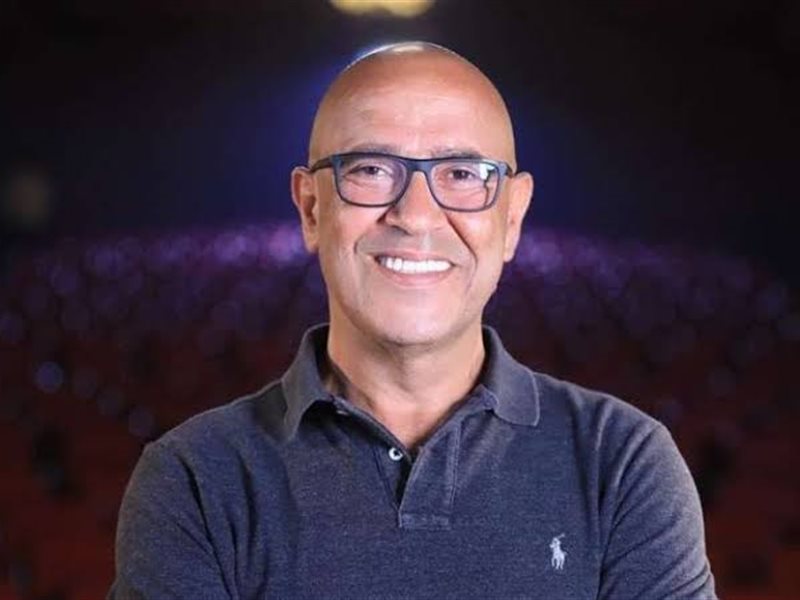 «الساحل الشرير» مستمرة.. أشرف عبدالباقي يواصل عروضه حتى سبتمبر