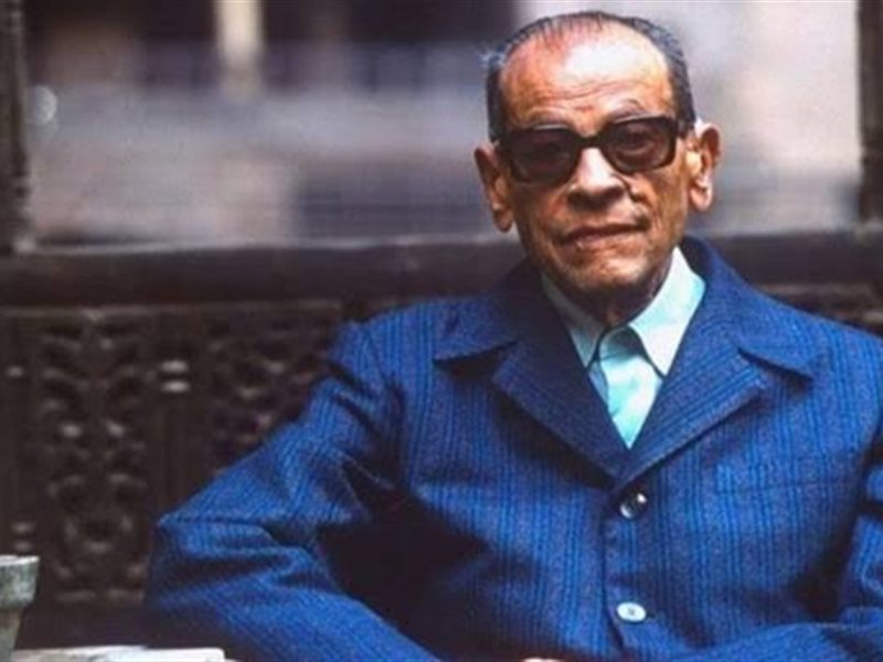 ذكرى رحيل نجيب محفوظ.. صاحب 