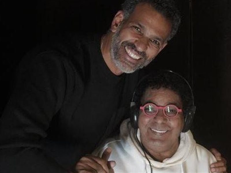 قبل ايام من عرضه في السينما .. منير يظهر في دعايا فيلم 