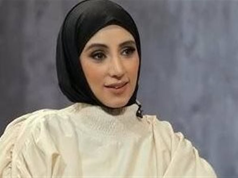 في يومها الوطني.. المرأة الإماراتية ترتدي الأناقة وتصمم ملامحها