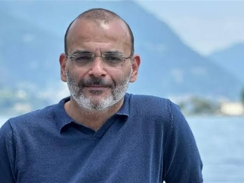 ايمن بهجت قمر يروج لأول تجاربه كمنتج سينمائي