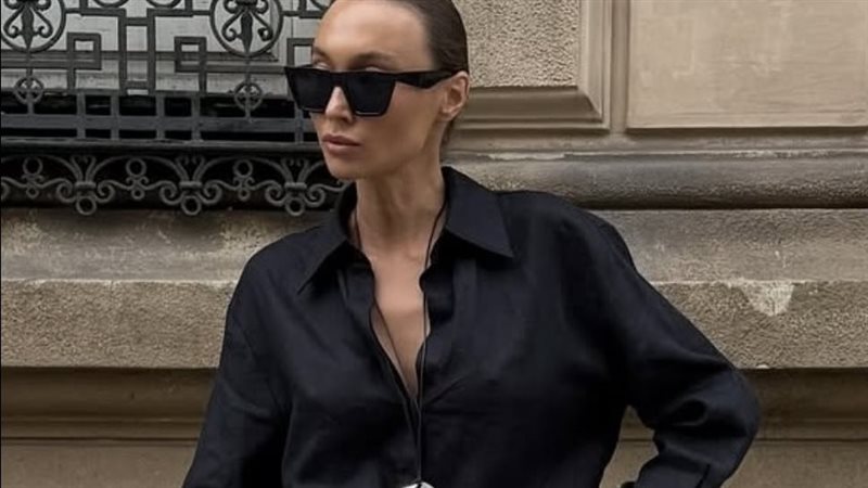 Total black look