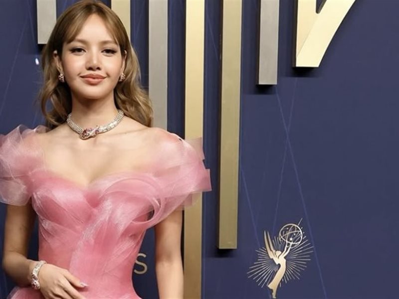 حفل جوائز الإيمي 77: إطلالات النجمات تخطف الأضواء بأناقة وجُرأة لافتة