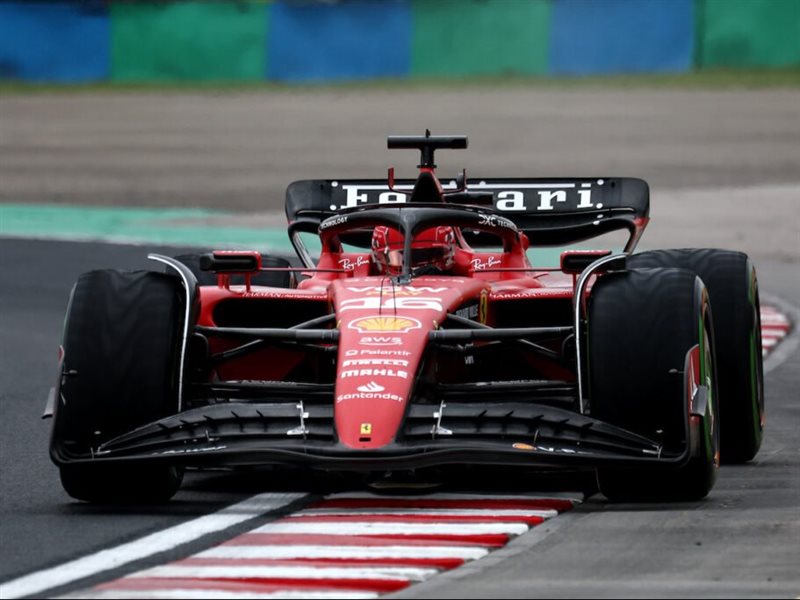 هاميلتون ولوكلير يتصدران المشهد في أذربيجان