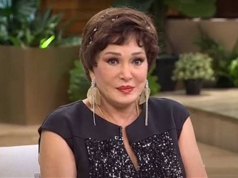 (خاص) لبلبة تكشف آخر تطورات صحة الزعيم عادل إمام وتستنكر استخدام صور الذكاء الاصطناعي