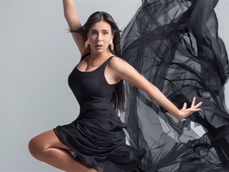 صور .. مشاهير الفن والمجتمع يحتفلون مع دينا بافتتاح مدرستها الجديدة للفنون والرقص