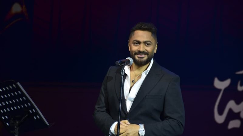 تامر حسني وأكرم حسني