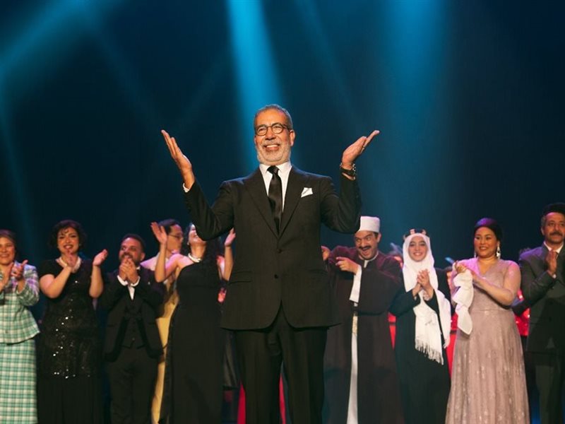  لمسة وفاء.. مدحت العدل يهدي مسرحية أم كلثوم إلى الراحل سامي العدل وابنه المخرج احمد سامي العدل