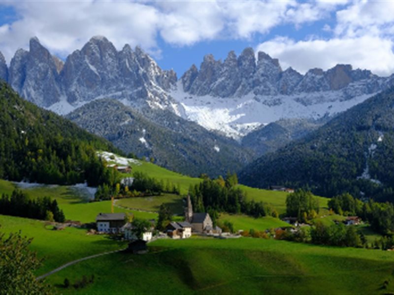 استيقظ في جبال الدولوميت على متن قطار النوم الجديد في إيطاليا