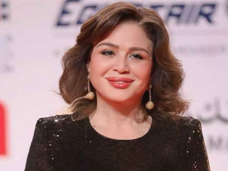 بحضور إلهام شاهين.. جوائز VS-Film تجمع نجوم الفن والنقد في ليلة تكريم الإبداع السينمائي