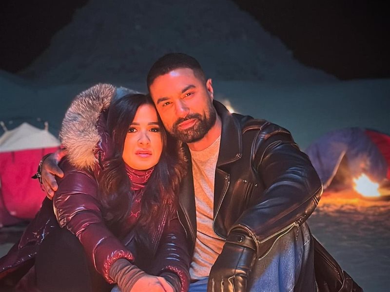 ياسمين عبدالعزيز تعلن بطل مسلسلها الجديد 