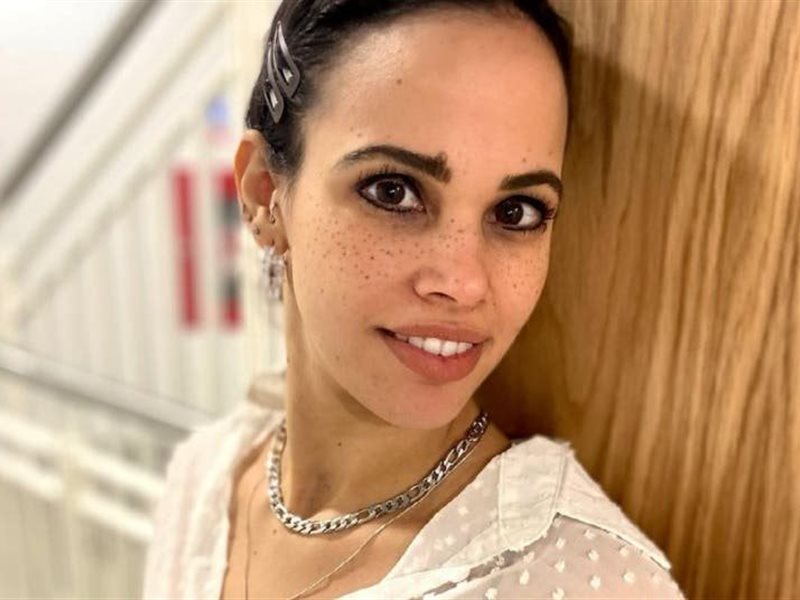 ابنة عمرو دياب تحتفل بعيد ميلاده بصورة نادرة