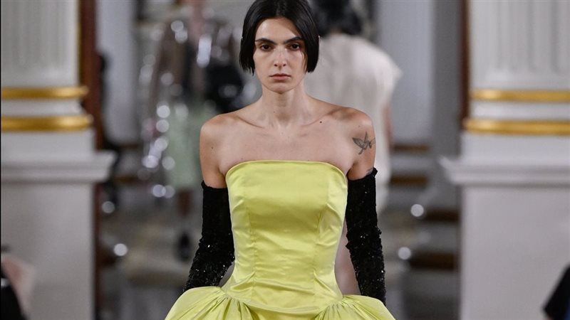 Bustle