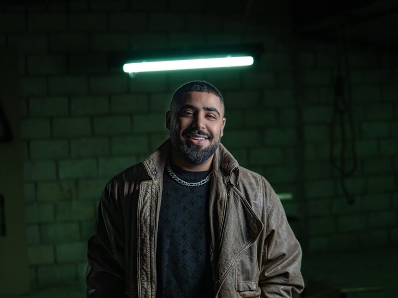 الأخرس يصل حلب ويوجه رسالة لجمهوره