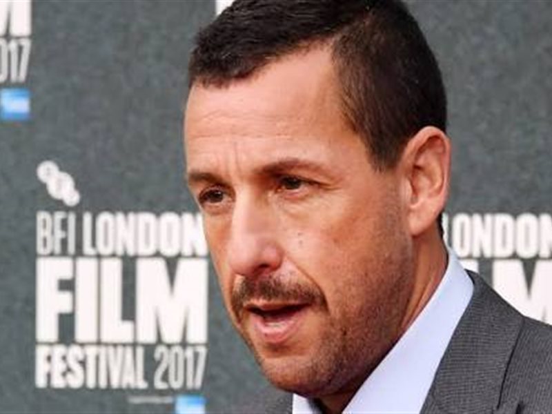 مهرجان سانتا باربرا السينمائي يُكرّم آدم ساندلر فبراير القادم