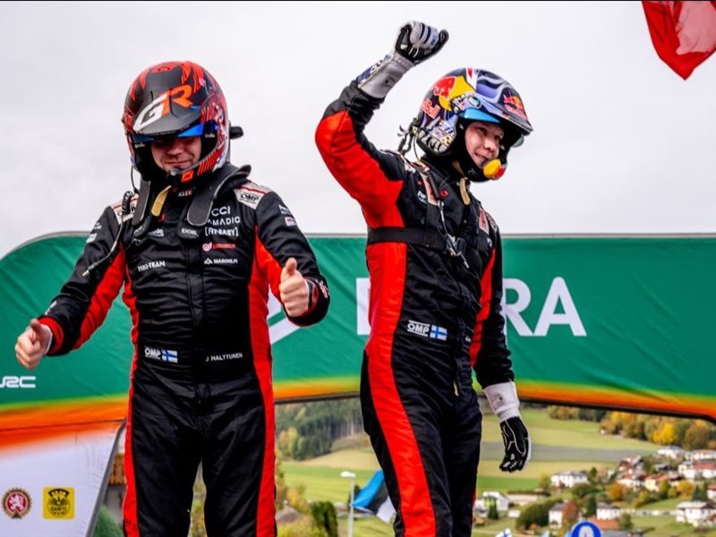 تويوتا تتوج بلقب الصانعين وثلاثي النجوم يتنافسون على اللقب الفردي