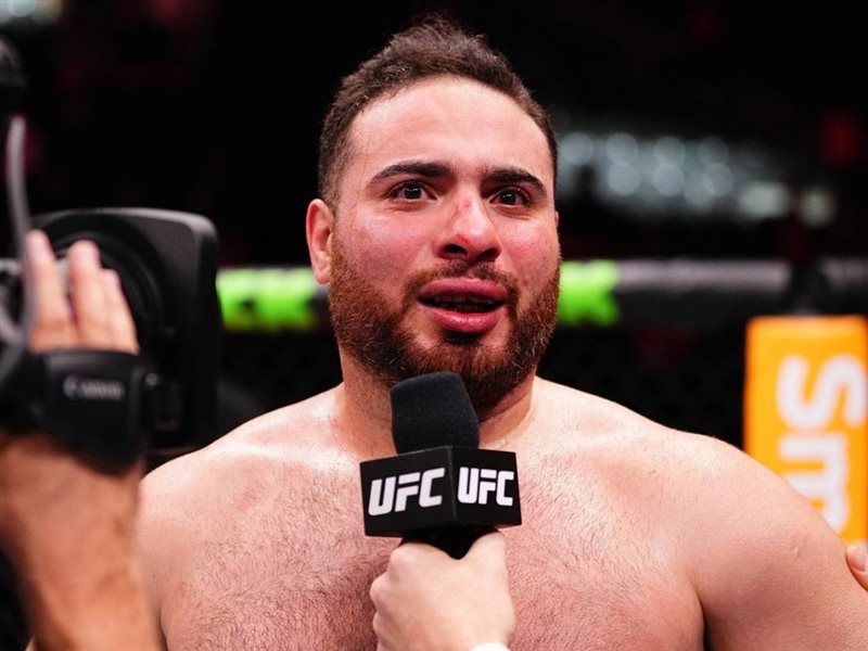 بطل أولمبي ومقاتل جديد حمدي عبد الوهاب يمثل مصر في UFC 321