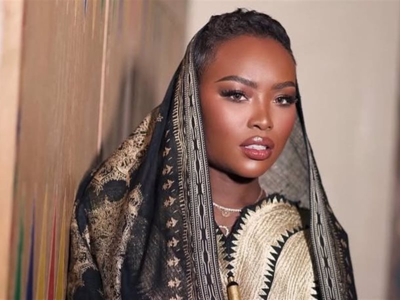 خديجة معاذ تكشف عن ملامح ألبومها 