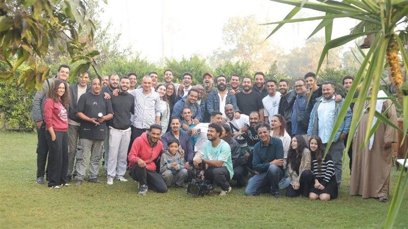 ورد وشوكولاتة