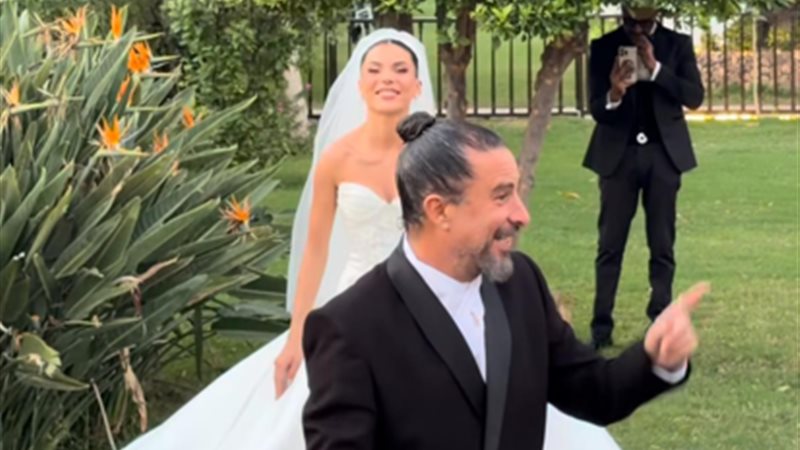 هادي الباجوري وعروسته