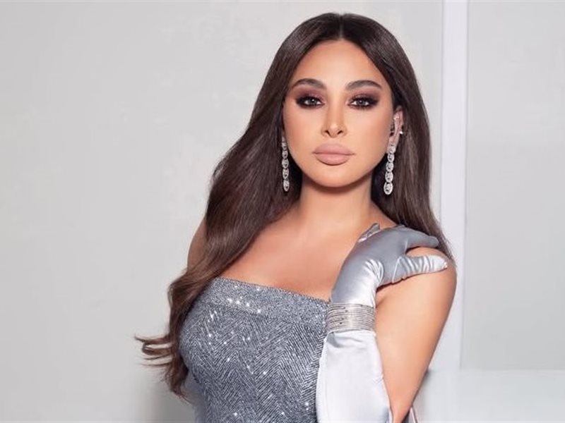 هكذا احتفل النجوم بعيد ميلاد إليسا الـ54  