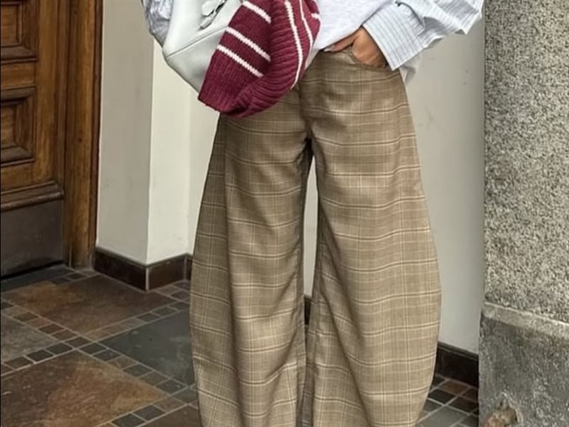 سراويل الـ”باريل” تتصدر صيحات الموضة: راحة وأناقة في تصميم واحد