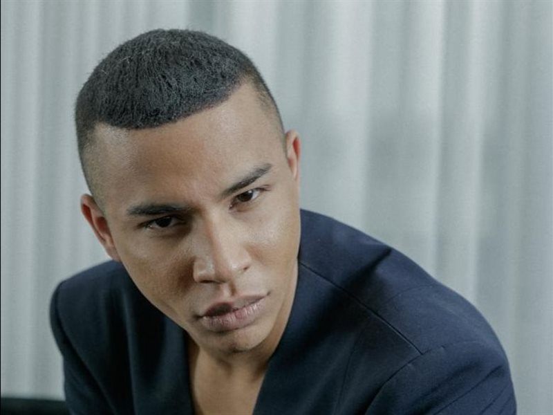 نهاية فصل انيق  في تاريخ الموضة: أوليفييه روستينغ يغادر دار بالمان