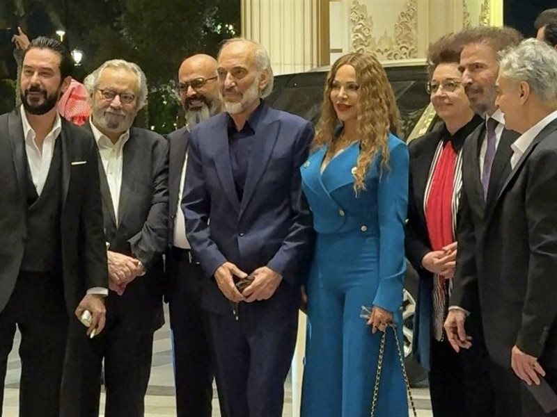 من دريد لحام إلى تيم حسن.. تفاصيل اللقاء الذي جمع تركي آل الشيخ بنجوم سوريا في الرياض