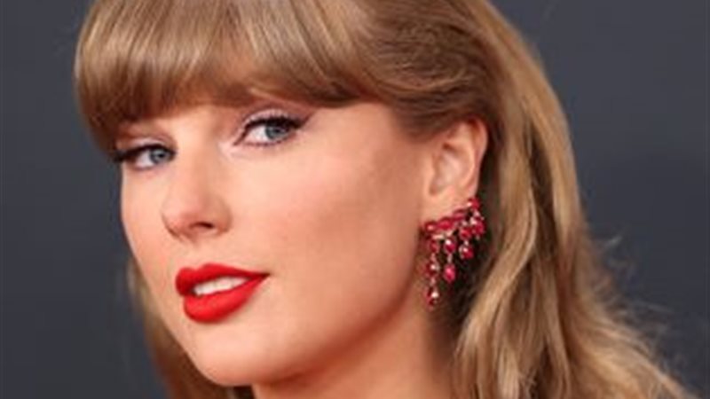 تايلور سويفت