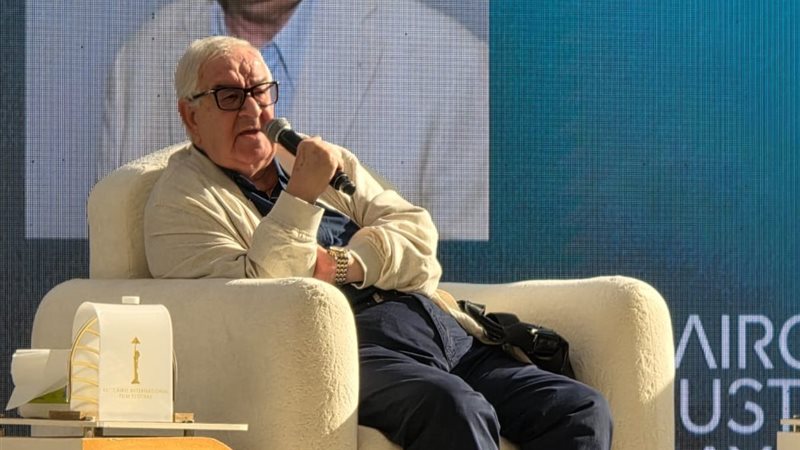 المخرج محمد عبد العزيز