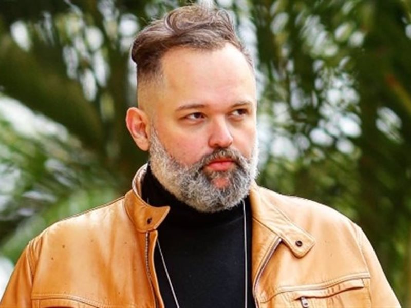 محمد محمود عبد العزيز يرزق بمولود جديد ويسميه 