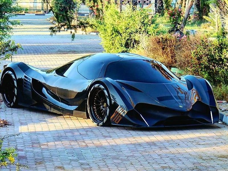 Devel Sixteen السيارة الإماراتية التي تتحدى عمالقة السرعة العالمية