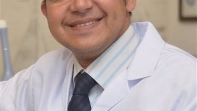 الدكتور حسن جعفر