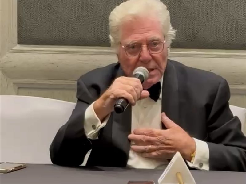 أهم تصريحات حسين فهمي في جلسته الخاصة مع الصحافة الأجنبية في مهرجان القاهرة السينمائي