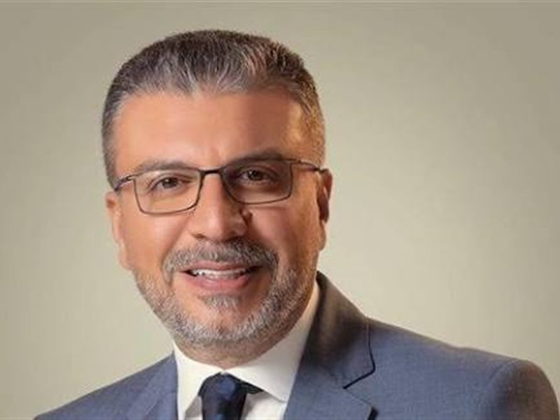 دكتور عمرو الليثي يتسلم قلادة جائزة مُلهِم الدوليّة ووسام الاستحقاق تقديرًا لإسهاماته في الإعلام التنموي