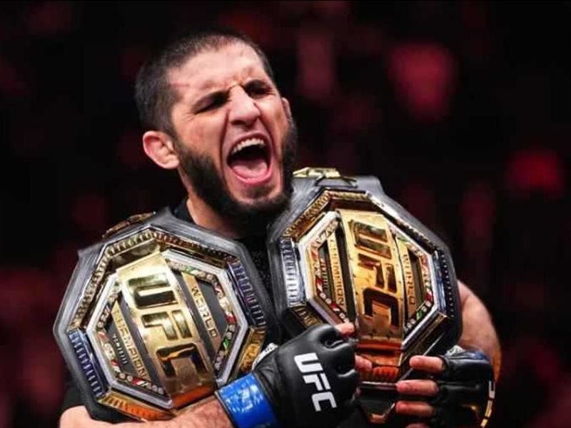 إسلام ماخاشيف يحقق إنجاز ويصبح بطل لفئتين في UFC 322